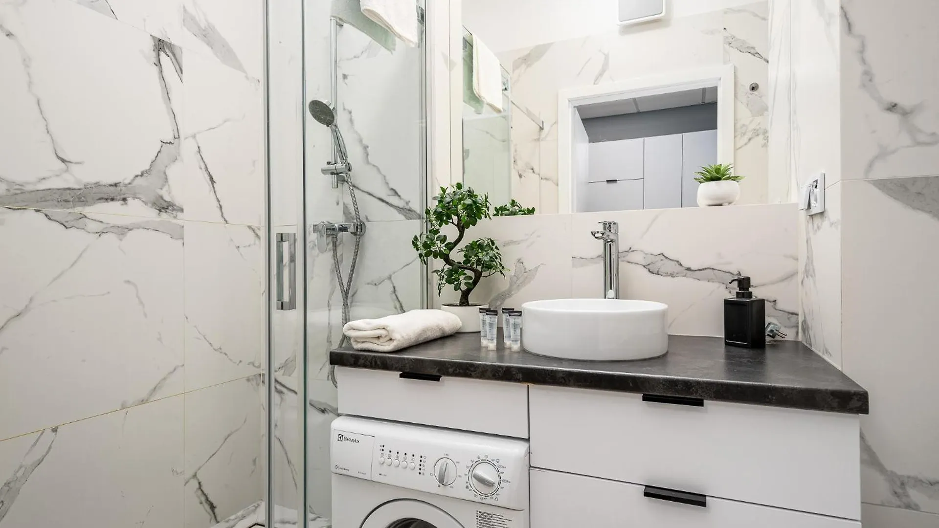 Prymasa Tysiaclecia 83A City Center View Free Garage By Perfect Apart 920 Βαρσοβία 0*,  Πολωνία